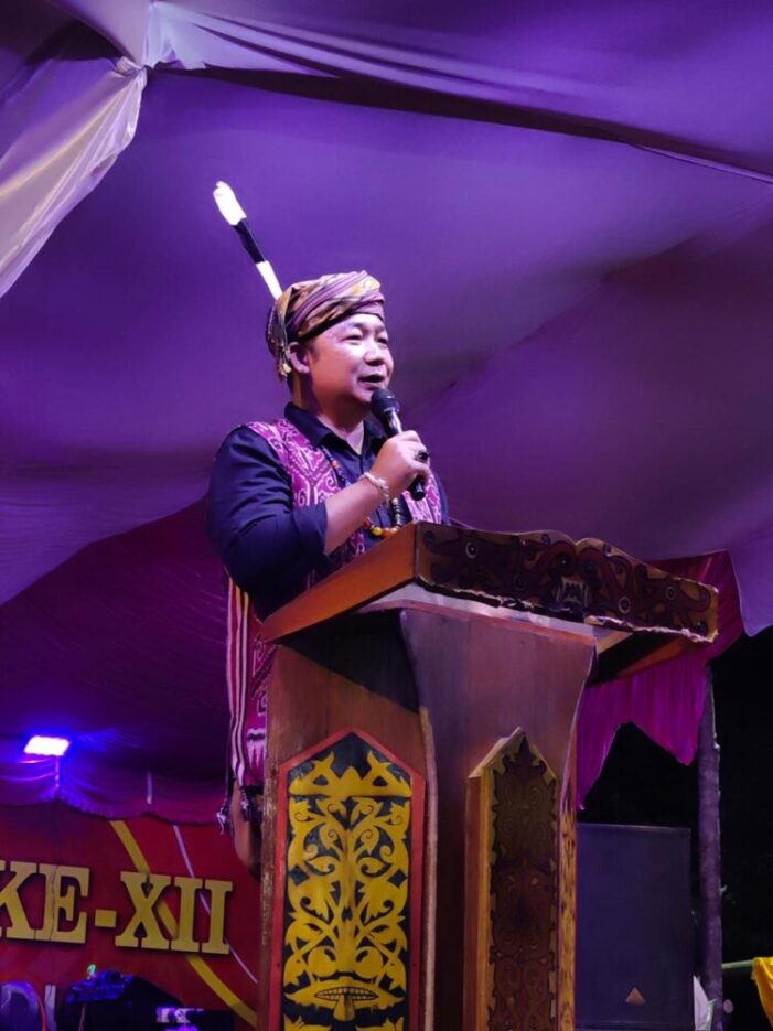 Sekda Tutup Gawai Dayak Bejujokng ke-XII Desa Gema Simpang Dua