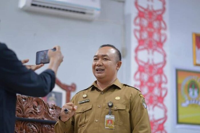 Sekda Ajak Masyarakat Ketapang Sukseskan Gawai Akbar Napak Tilas