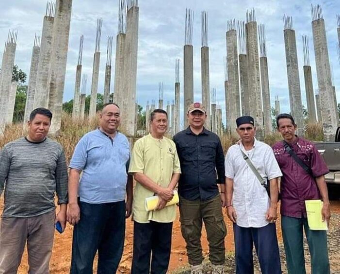 Sekda Tinjau Progres Pembangunan Masjid Sultan Zainudin Sandai