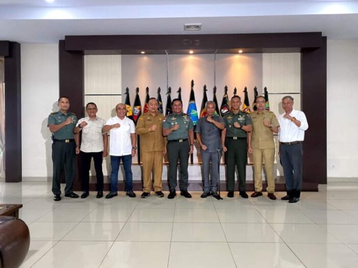 Napak Tilas, Bupati Audensi Dengan Pangdam Tanjungpura