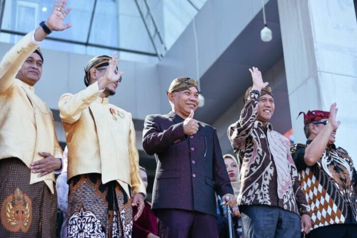 Bupati Dan Wabup Ketapang Hadiri Grebeg Suro Paguyuban Jawa Ketapang