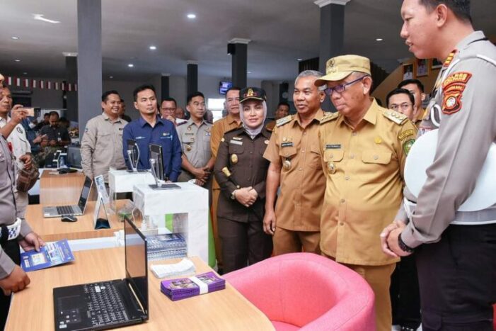 Bupati Martin Dampingi Gubernur Sutarmidji Resmikan Soft Launching Mal Pelayanan Publik Ketapang
