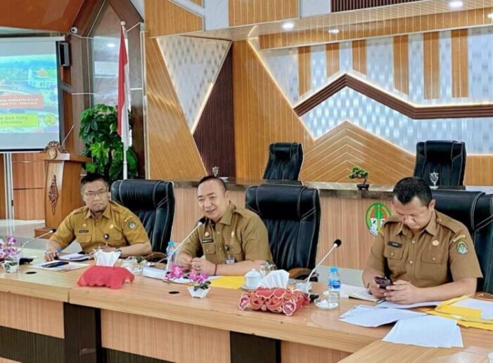 Sekda Pimpin Rakoor Percepatan Penanganan Ruas Jalan Pelang-Kepuluk-Batu Tajam
