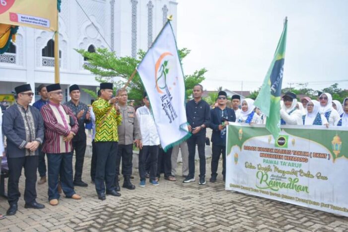 Wabup Lepas Pawai Tarhib Menyambut Bulan Suci Ramadhan 1445H/ 2024 M