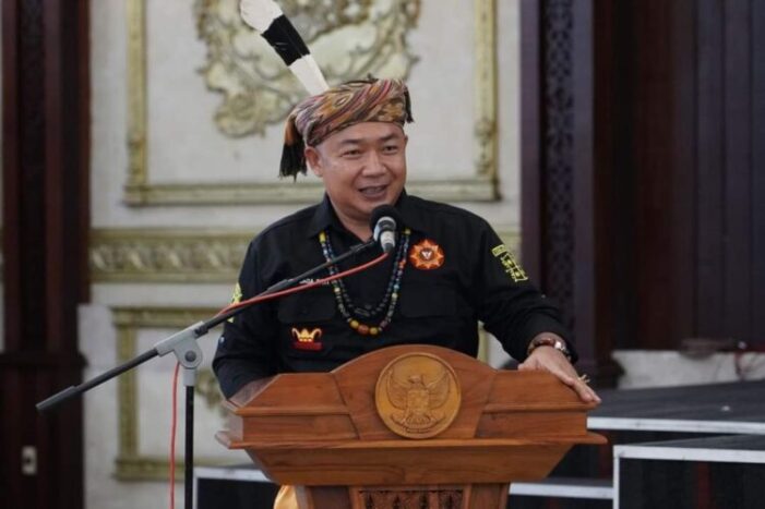 Sekda Ketapang Jadi Narasumber Seminar Gawwi Dayak XXXVIII di Pontianak