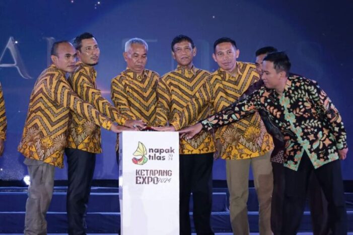 Bupati Resmi Buka Kegiatan Napak Tilas