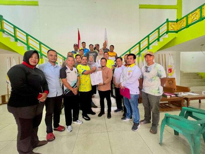 Theo Resmi Daftarkan Diri Sebagai Calon Ketua KONI Ketapang