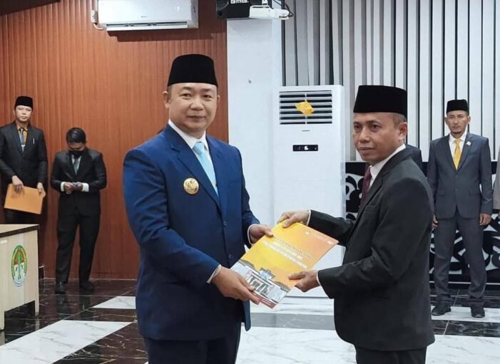 Bupati Lantik Repalianto Sebagai Sekda Ketapang