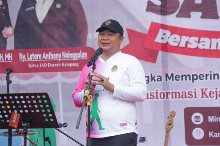 Bupati Ketapang Lepas Jalan Santai Bersama ADHYAKSA