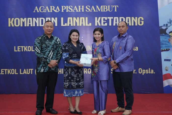 Bupati dan Wabup Ketapang Hadiri Pisah Sambut Danlanal Ketapang