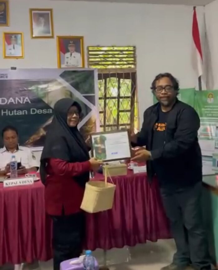 Mohammad Zainuri Hasyim, Manager Community and Smallholder Forestry Rainforest Alliance 