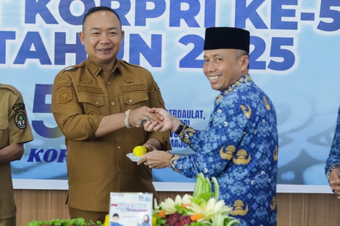 Bupati Pimpin Apel HUT Ke-54 KORPRI