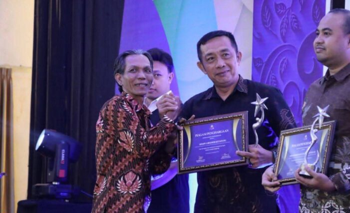 Semarak Malam Puncak AJK Award di HUT ke-6