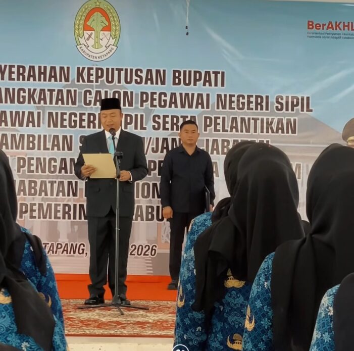 Bupati Ketapang Lantik 98 PNS dan 89 Pejabat Fungsional