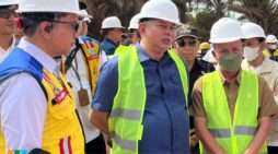 Sekda Ketapang Dampingi Reses Anggota DPR RI Komisi V Tinjau Infrastruktur Strategis