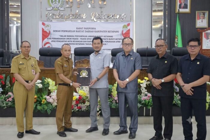 Sekda Sampaikan Jawaban Bupati Atas Pandangan Fraksi Terhadap APBD Perubahan 2026