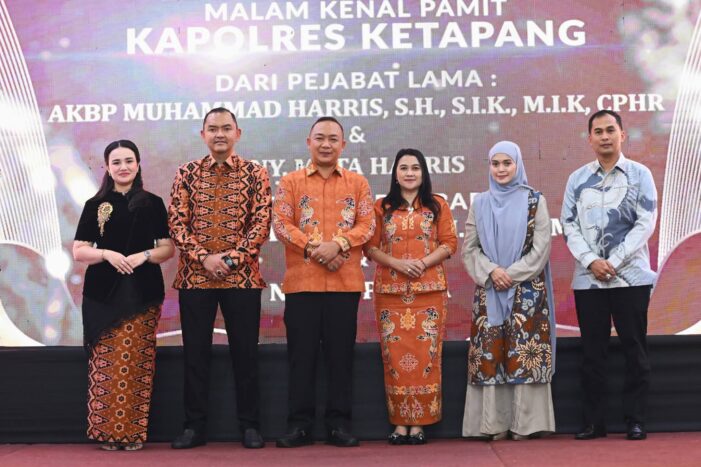 Bupati Ketapang Alexander Wilyo, menghadiri malam kenal pamit Kapolres Ketapang